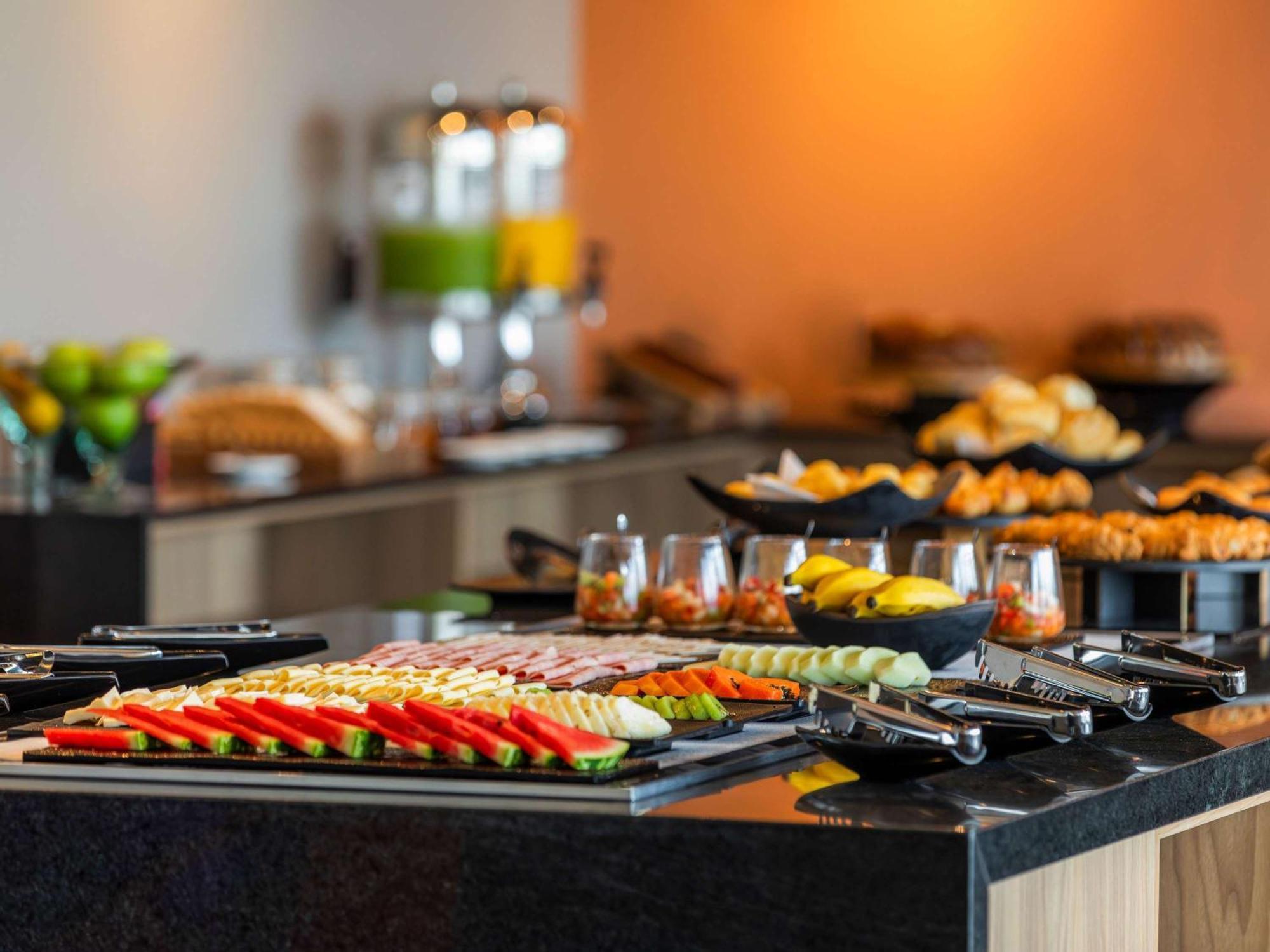 Ibis Tubarao Hotell Exteriör bild